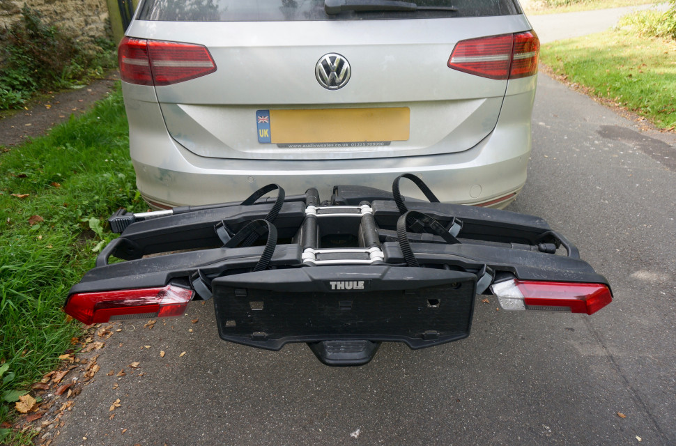 Thule towbar best sale bike rack cover